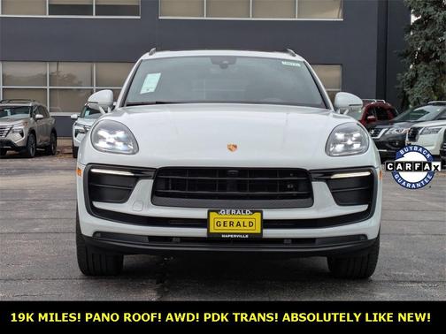 2022 Porsche Macan Base