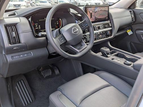 Pearl 2026 Nissan Pathfinder SL