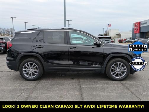 2024 GMC Terrain SLT