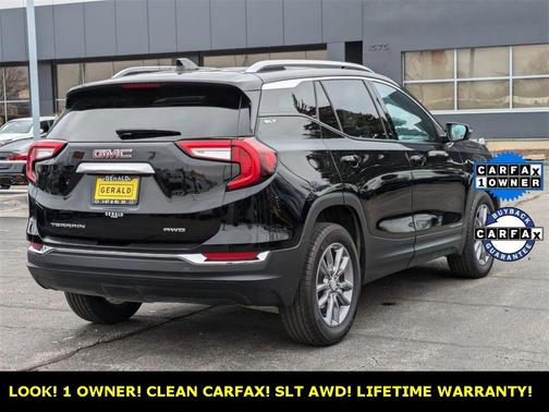 2024 GMC Terrain SLT