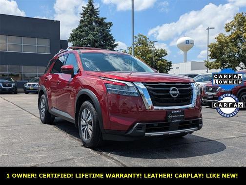 2023 Nissan Pathfinder SL