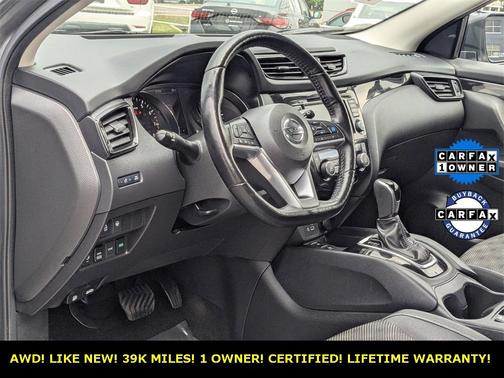 2021 Nissan Rogue Sport SV