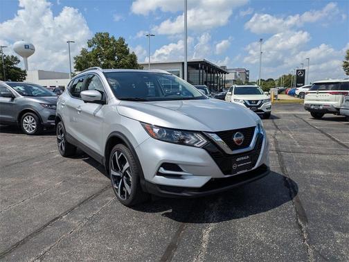 2022 Nissan Rogue Sport SL
