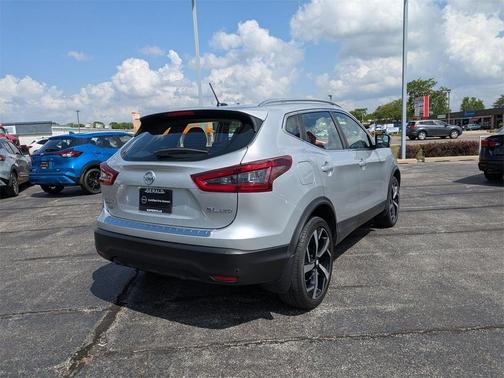 2022 Nissan Rogue Sport SL