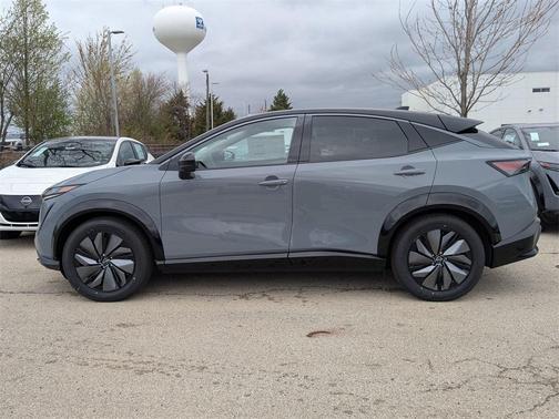 2025 Nissan ARIYA EVOLVE+