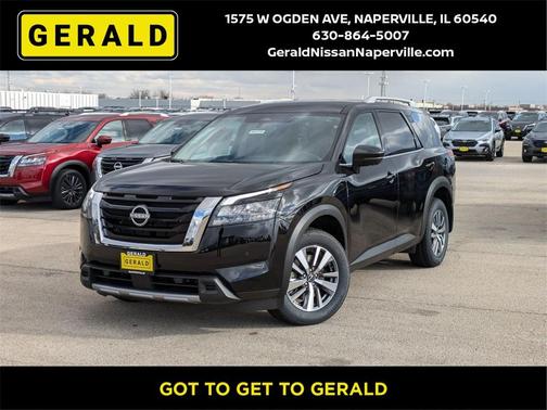 2025 Nissan Pathfinder SL