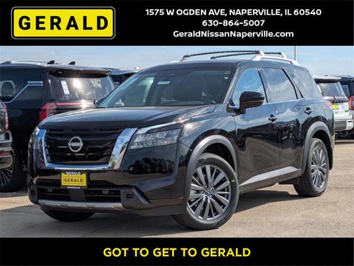 2025 Nissan Pathfinder SL