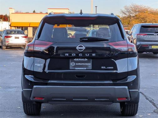 2024 Nissan Rogue SL