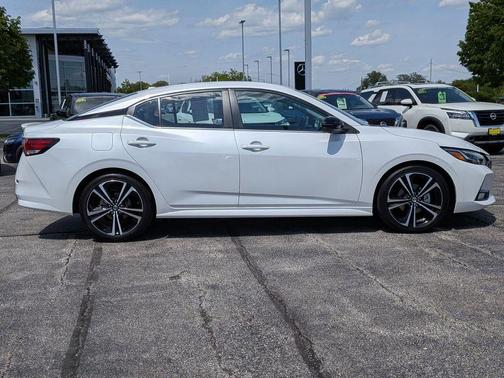Aspen White 2023 Nissan Sentra SR