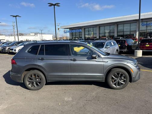 2023 Volkswagen Tiguan 2.0T SE