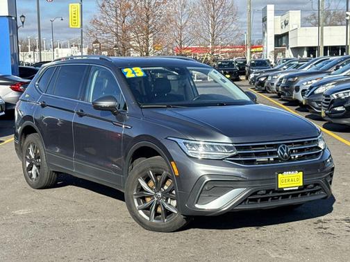 2023 Volkswagen Tiguan 2.0T SE