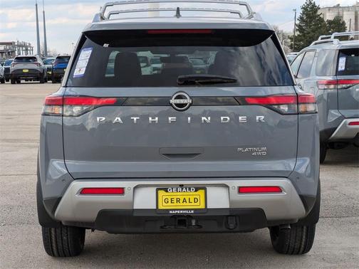 2025 Nissan Pathfinder Platinum