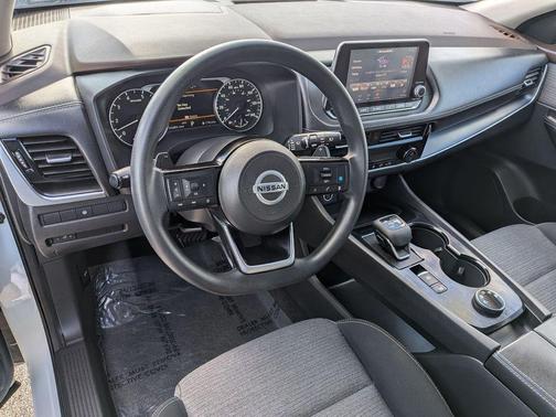 White 2021 Nissan Rogue SV