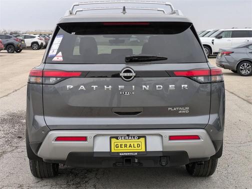2025 Nissan Pathfinder Platinum