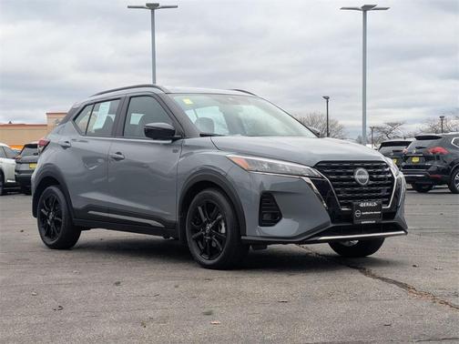 2024 Nissan Kicks SR