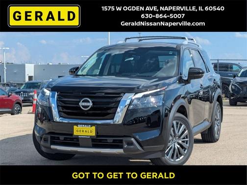 2025 Nissan Pathfinder SL