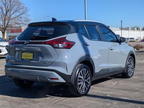 2021 Nissan Kicks SV