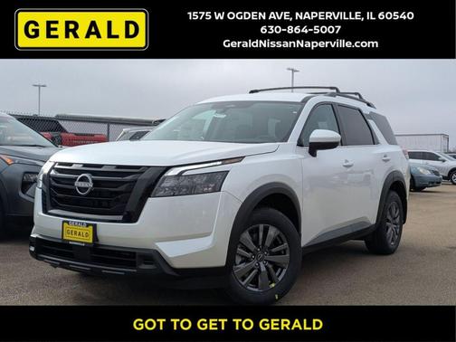 2025 Nissan Pathfinder SV