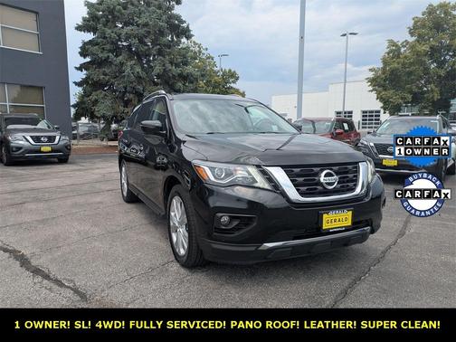 2019 Nissan Pathfinder SL