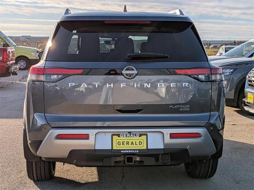 2025 Nissan Pathfinder Platinum