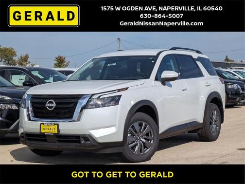 2025 Nissan Pathfinder SV