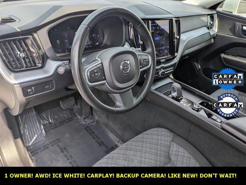 2022 Volvo XC60 B5 Momentum