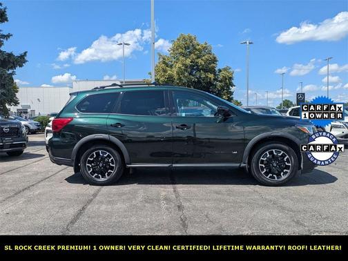 2019 Nissan Pathfinder SL