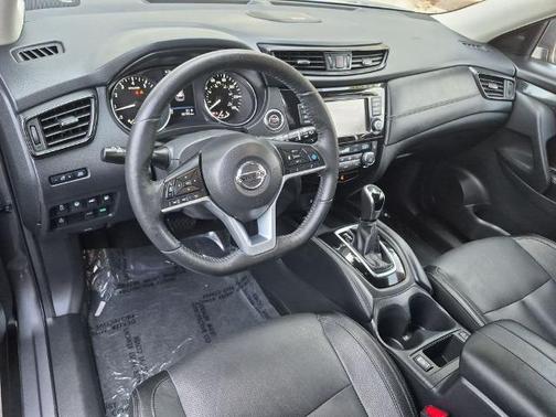 Gun Metallic 2019 Nissan Rogue SL