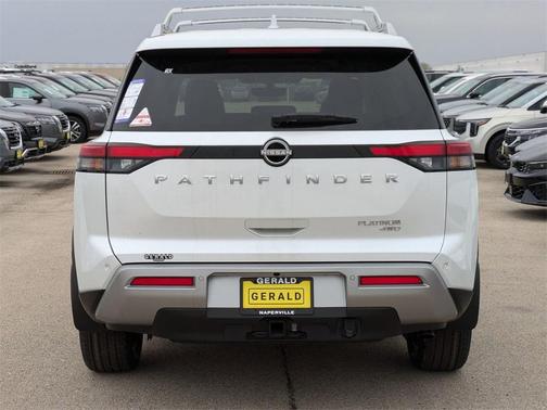 2025 Nissan Pathfinder Platinum