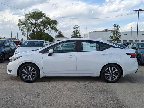 2025 Nissan Versa 1.6 SV