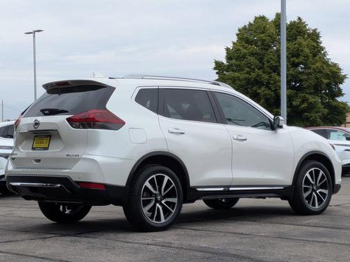 White 2019 Nissan Rogue SL