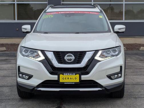 White 2019 Nissan Rogue SL