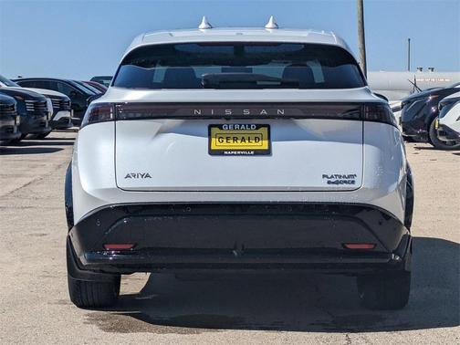 2025 Nissan ARIYA PLATINUM+