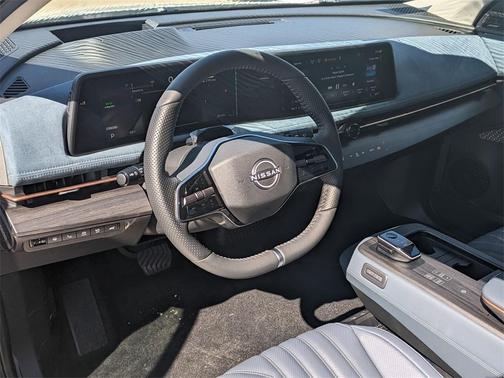 2025 Nissan ARIYA PLATINUM+