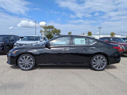 2025 Nissan Altima SL