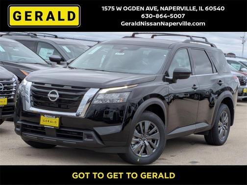 2025 Nissan Pathfinder SV