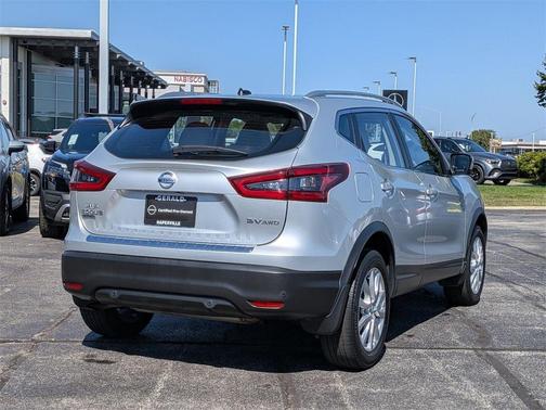 2022 Nissan Rogue Sport SV