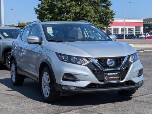 2022 Nissan Rogue Sport SV