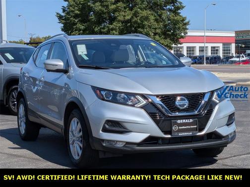 2022 Nissan Rogue Sport SV