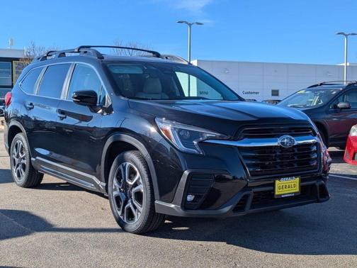 Crystal Black Silica 2024 Subaru Ascent Limited