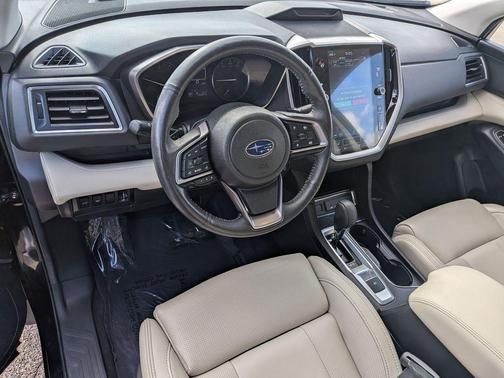 Crystal Black Silica 2024 Subaru Ascent Limited