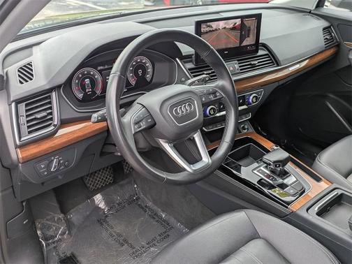 2022 Audi Q5 45 S line quattro Premium