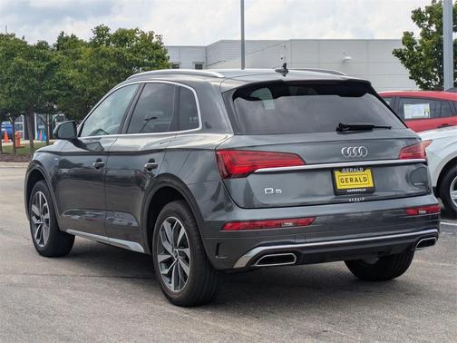 2022 Audi Q5 45 S line quattro Premium