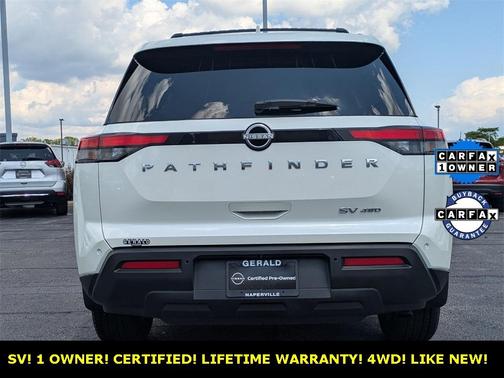 2023 Nissan Pathfinder SV