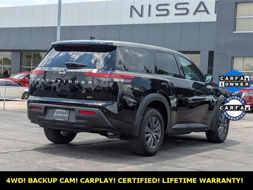 2024 Nissan Pathfinder S