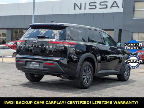 2024 Nissan Pathfinder S