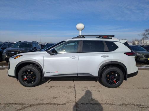 Everest White P 2026 Nissan Rogue Rock Creek