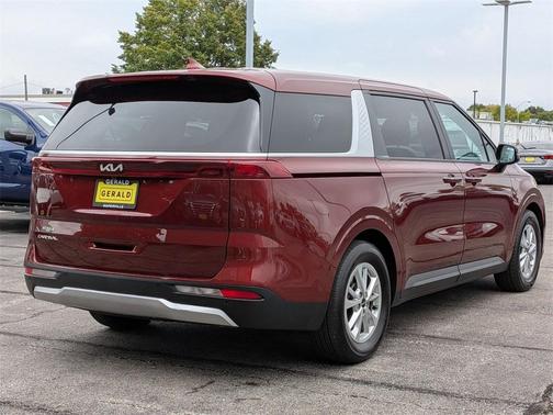 2023 Kia Carnival LX