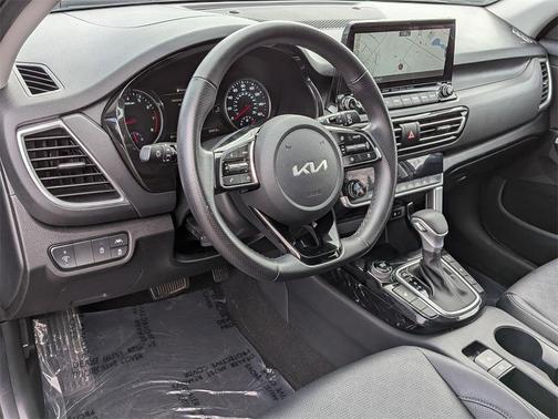 2023 Kia Seltos SX