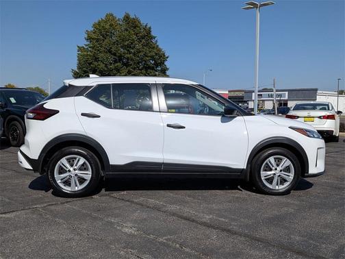 2024 Nissan Kicks S